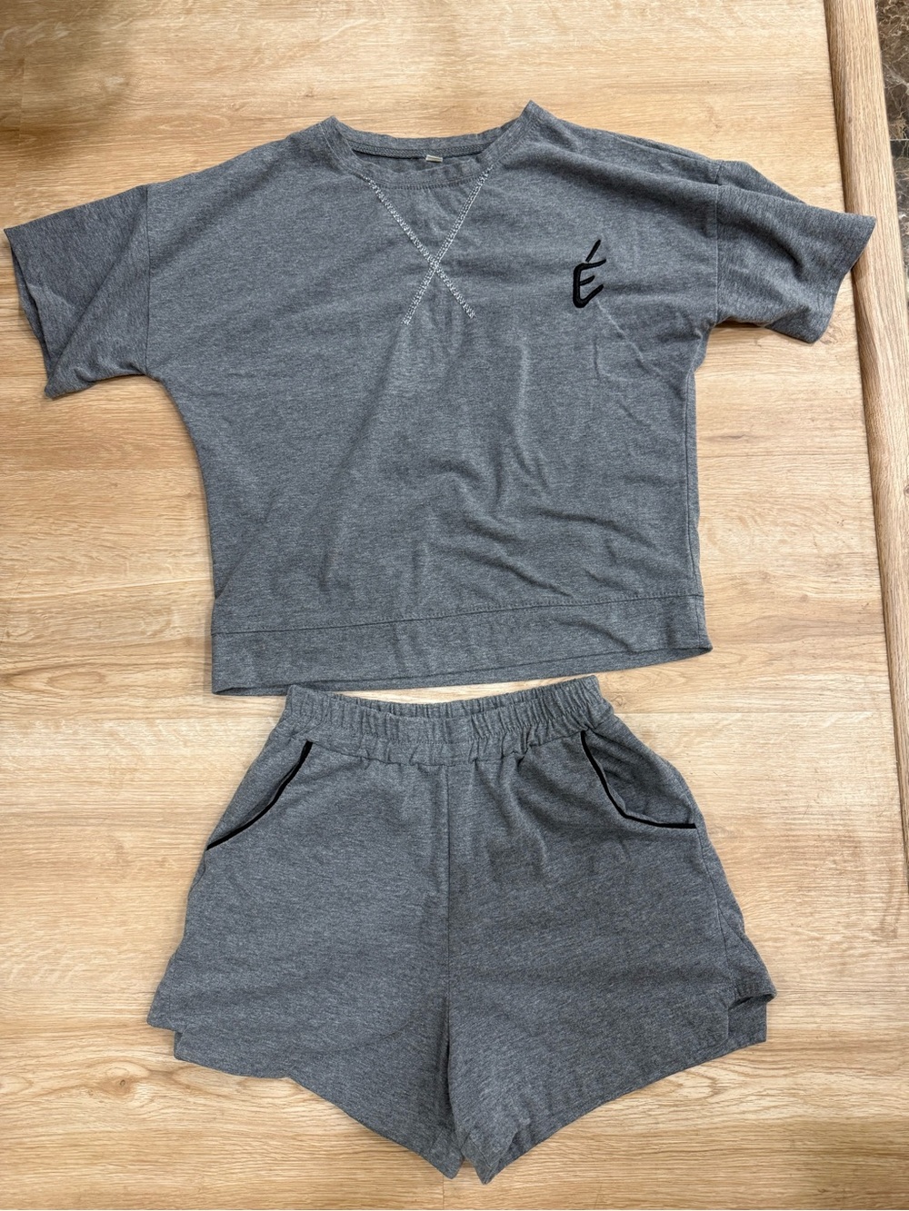 Lady's Gray Cozy Short Pajama/active Set